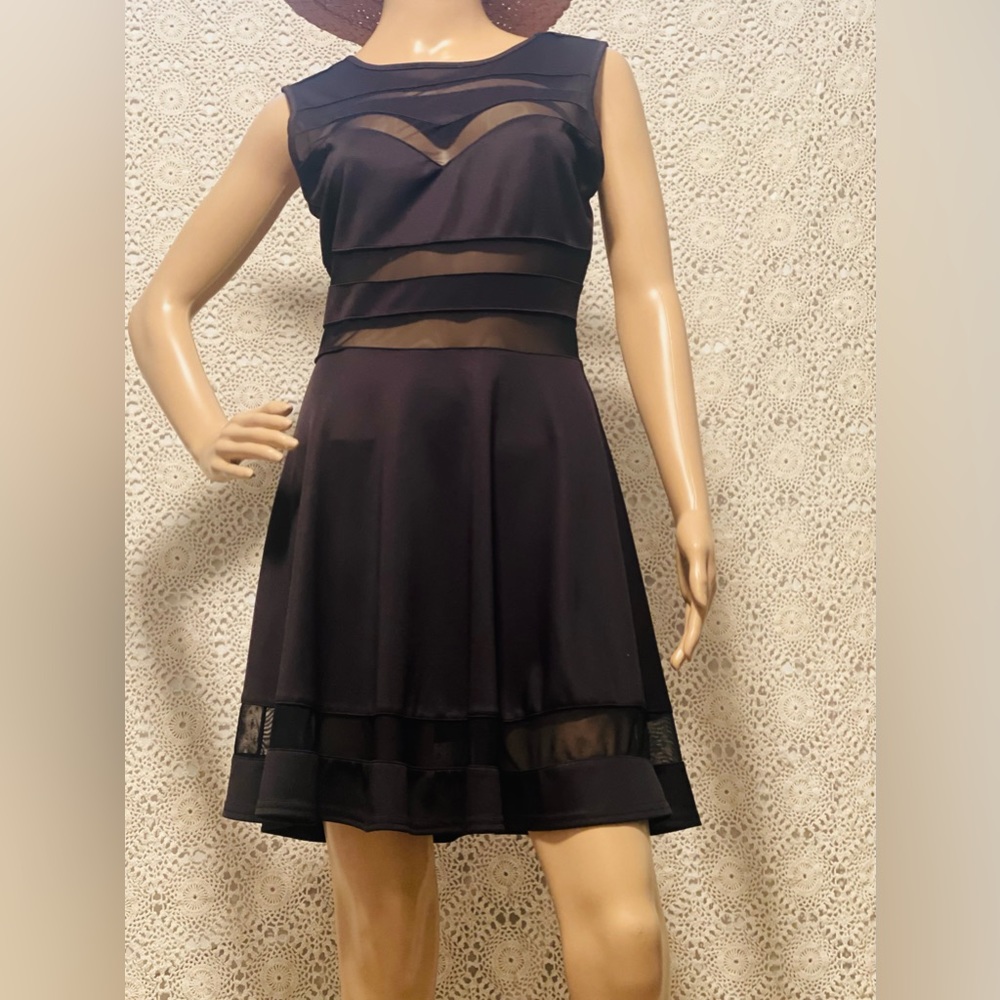Perfect for for all Seasons🖤